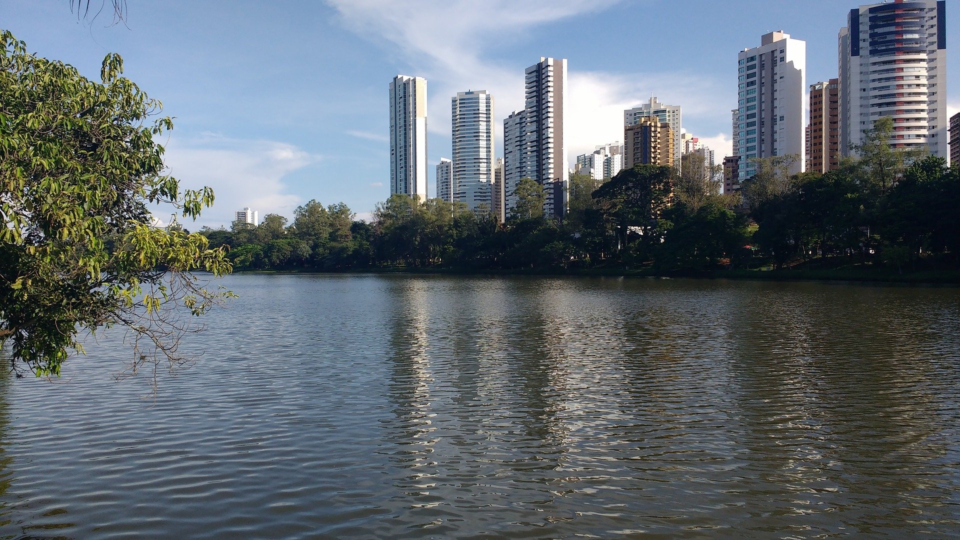Você pode ajudar a erguer a Londrina do ano 2040